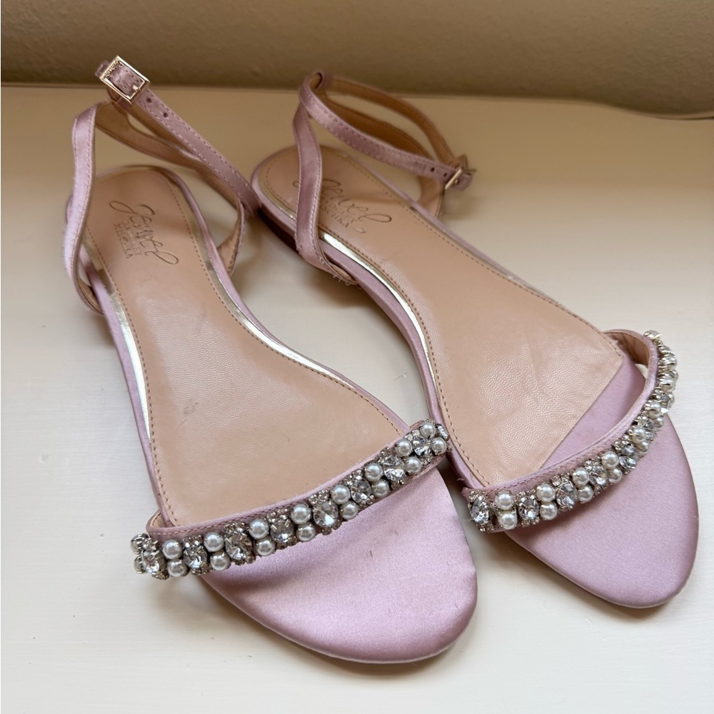 Badgley Mischka Daria Women's Flat Sandals Pink Pearl and Crystal Size 8
